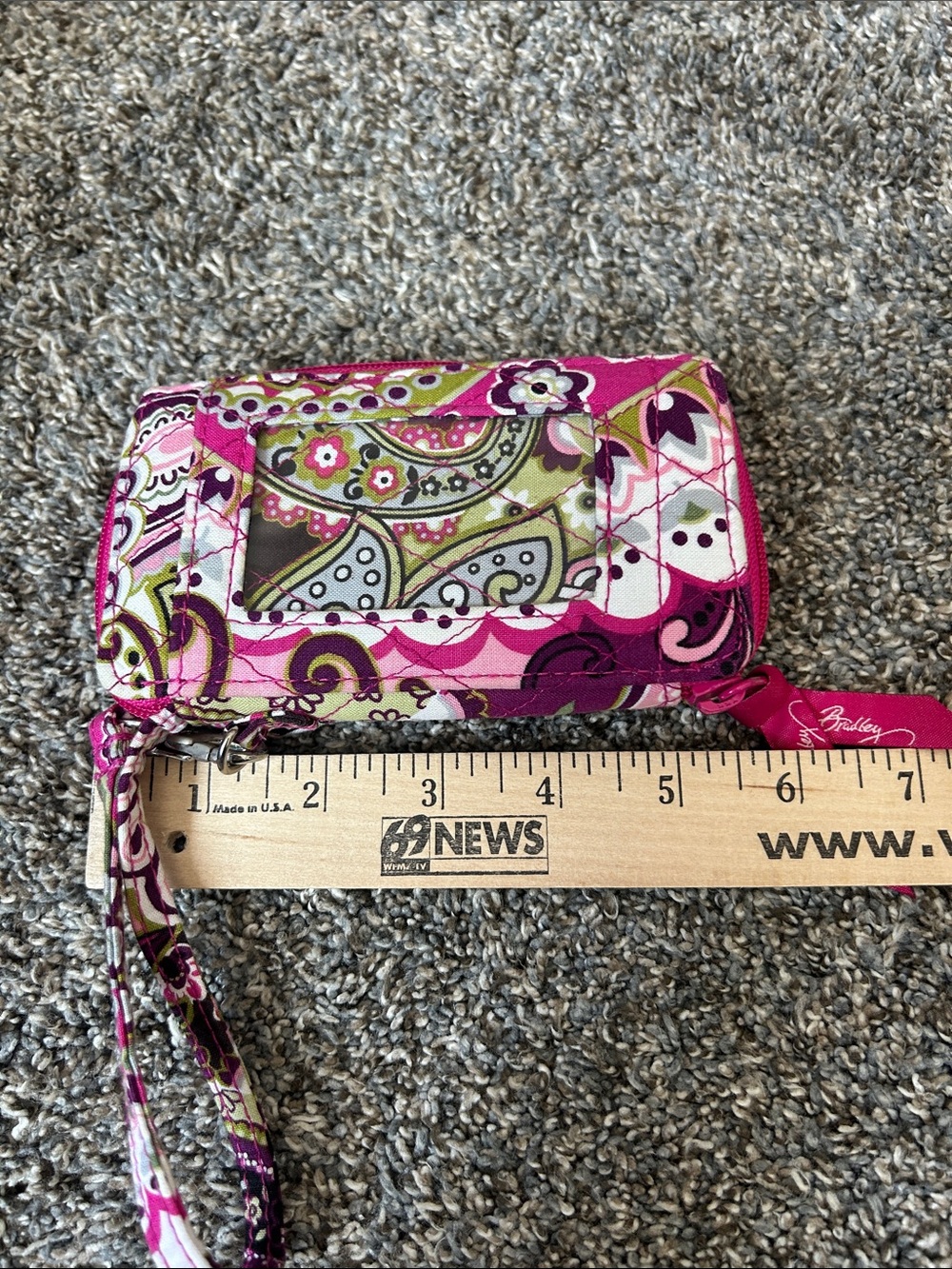 Vera Bradley Pink Paisley Wristlet with Green Accents - Picture 4 of 6